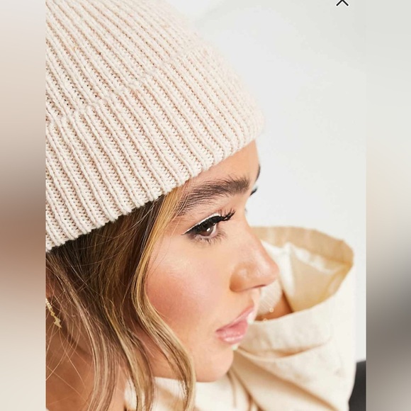 ASOS Oatmeal Ribbed Beanie - Picture 9 of 10